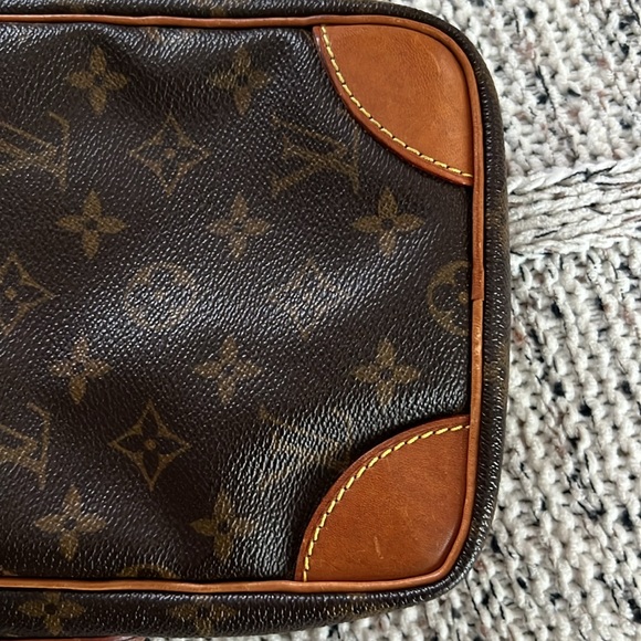 Louis Vuitton monogram crossbody - Picture 10 of 16